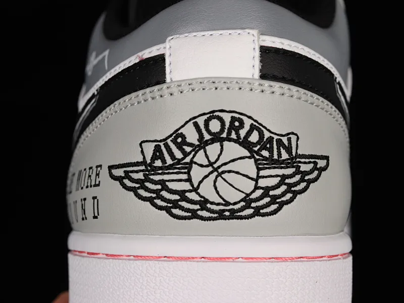 All categories Air Jordan Jordan series basketball shoes Air Jordan 1 Low Air Jordan 1 Low AJ1 Joe 1 customized sports culture basketball shoes 553558-062
